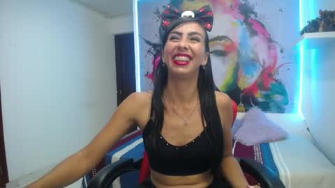 Snapshot of sandra_petite19 chatting on 05-14-26, 03:13 sandra online show from 05-14-26, 03:13