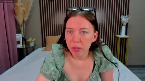 Snapshot of sandra_rosss chatting on 06-10-26, 08:13 Sandra online show from 06-10-26, 08:13