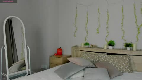 sandraa_anderson online show from 04-19-26, 11:29