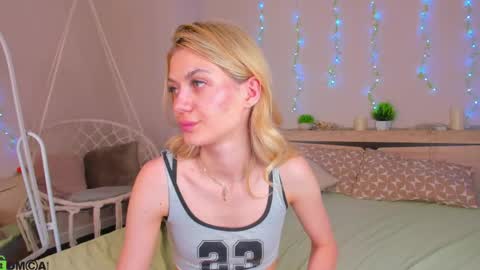 Snapshot of sandraa_anderson chatting on 06-08-26, 01:28 sandraa_anderson online show from 06-08-26, 01:28