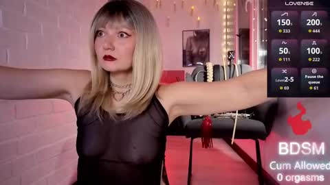 Snapshot of sandralawrence chatting on 11-08-25, 09:24 Schedule uploadedTake a look on NEW showAnd 2 Secret shows this month See youhope often online show from 11-08-25, 09:24