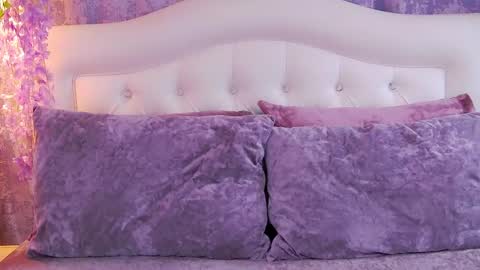Snapshot of sandrami__ chatting on 04-25-26, 10:07 Sandra online show from 04-25-26, 10:07