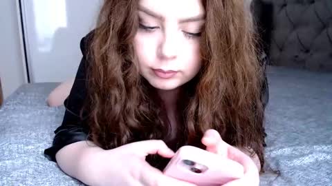 Sandra online show from 02-18-25, 01:33