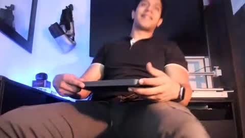 sandrolatino online show from 06-22-26, 01:51