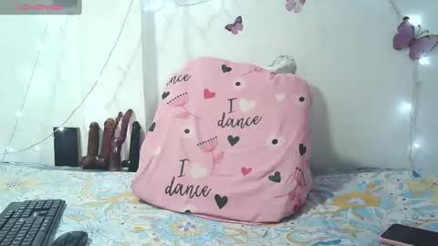 sandy10_vanegas online show from 02-11-25, 11:10