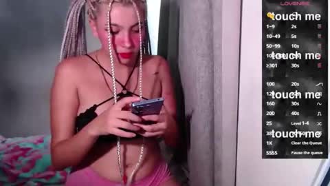 sandy_straw online show from 11-23-25, 09:03