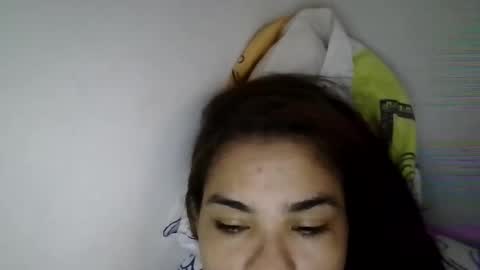 sandycrus112021 online show from 12-19-24, 05:18