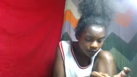 Snapshot of sanelie09 chatting on 06-07-26, 06:17 sanelie09 online show from 06-07-26, 06:17
