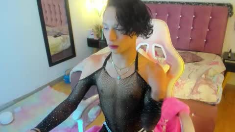 Snapshot of sang_woo_lee_ chatting on 02-17-26, 03:40 Sang online show from 02-17-26, 03:40