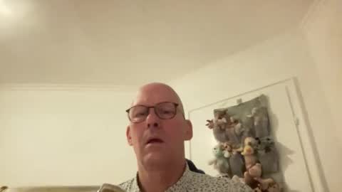 santaclausonice online show from 11-23-25, 01:16