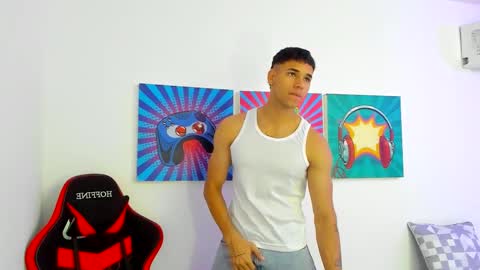 Snapshot of santana_maximo chatting on 02-24-26, 01:09 Maximo Santana online show from 02-24-26, 01:09