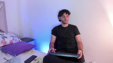 santi700948 online show from 03-29-26, 04:56