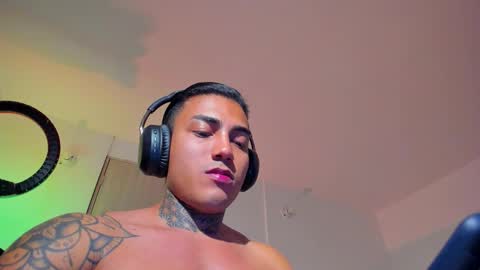 Santi Ferrer online show from 02-12-26, 06:08