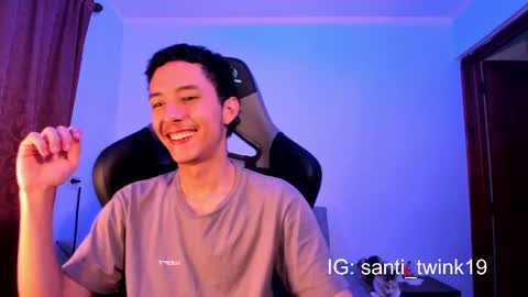 Snapshot of santi_twink19 chatting on 12-12-24, 06:14 santi_twink19 online show from 12-12-24, 06:14