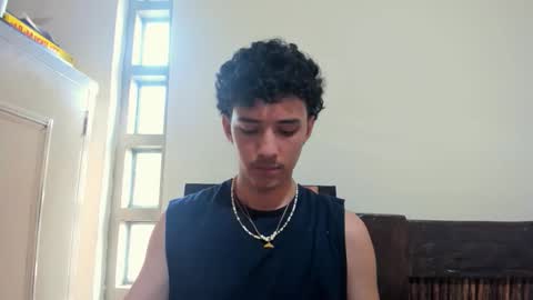 Snapshot of santi_twink19 chatting on 10-06-25, 09:34 santi_twink19 online show from 10-06-25, 09:34