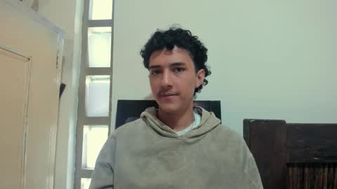 Snapshot of santi_twink19 chatting on 10-12-25, 08:08 santi_twink19 online show from 10-12-25, 08:08