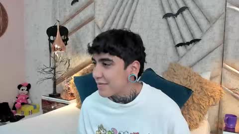 SantiAbader online show from 11-11-25, 12:27