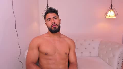 santiago_huntt online show from 12-07-24, 12:02