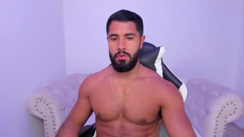 santiago_huntt online show from 12-15-25, 01:37