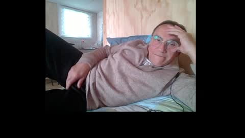 santiago_n online show from 06-05-26, 06:57