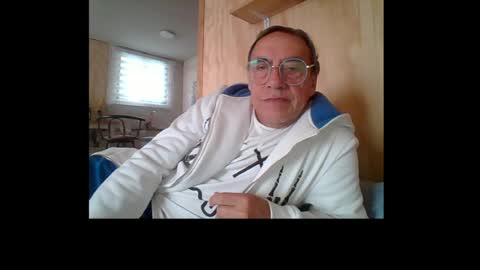 santiago_n online show from 06-09-26, 03:34