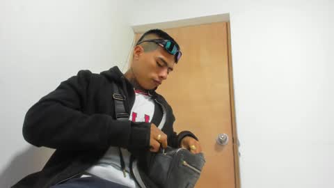 Snapshot of santiagogtx chatting on 01-03-25, 09:47 Santiago online show from 01-03-25, 09:47