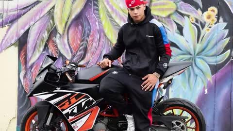 Santi Reyes online show from 02-01-26, 04:00