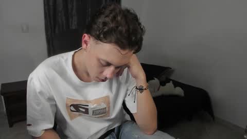 Julius Novachrono  online show from 03-23-26, 01:20