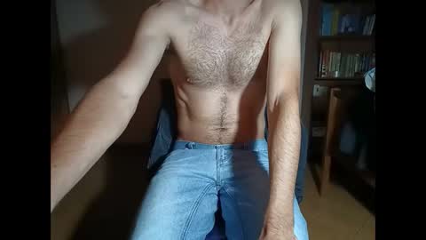 Snapshot of santifun33 chatting on 02-08-26, 04:27 Santiago online show from 02-08-26, 04:27