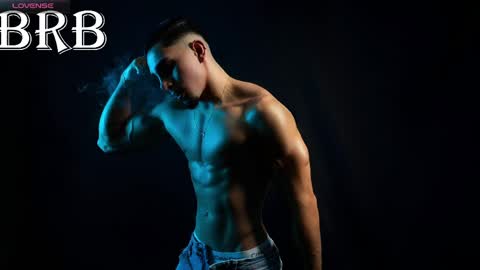 Santiago Seans online show from 05-16-26, 01:21