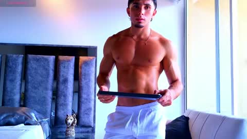 Santiago Seans online show from 05-31-26, 06:09