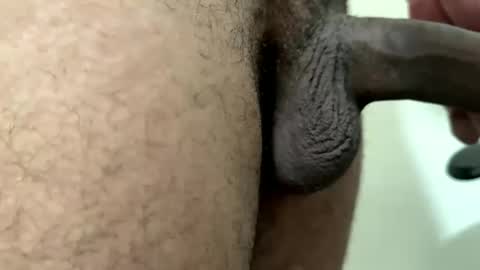 Snapshot of santos017 chatting on 02-24-25, 05:09 Big black cock horny online show from 02-24-25, 05:09