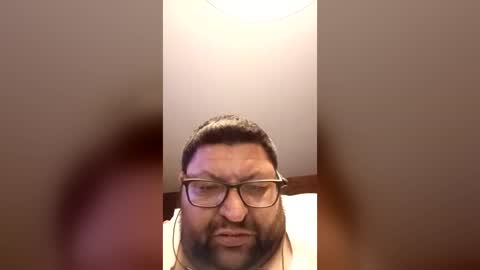 Snapshot of santos3500 chatting on 06-20-26, 12:14 santos3500 online show from 06-20-26, 12:14