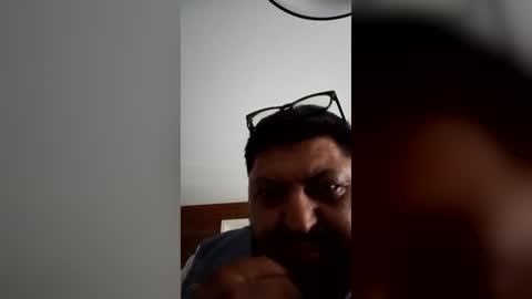 Snapshot of santos3500 chatting on 07-19-26, 06:44 santos3500 online show from 07-19-26, 06:44