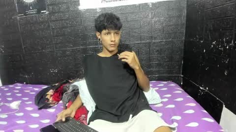 Snapshot of santos_xd chatting on 05-31-26, 03:26 santos online show from 05-31-26, 03:26