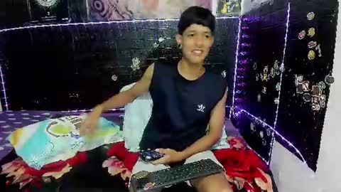 Snapshot of santos_xd chatting on 06-21-26, 03:42 santos online show from 06-21-26, 03:42