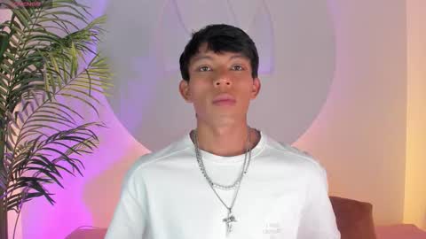 Santii online show from 11-17-25, 08:36