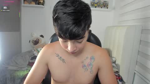 Snapshot of santy7u7 chatting on 04-22-26, 01:45 Mr. Santiago online show from 04-22-26, 01:45