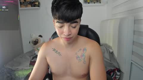 Snapshot of santy7u7 chatting on 04-25-26, 01:41 Mr. Santiago online show from 04-25-26, 01:41