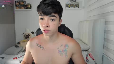 Snapshot of santy7u7 chatting on 04-28-26, 01:49 Mr. Santiago online show from 04-28-26, 01:49
