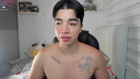 Snapshot of santy7u7 chatting on 05-05-26, 01:30 Mr. Santiago online show from 05-05-26, 01:30