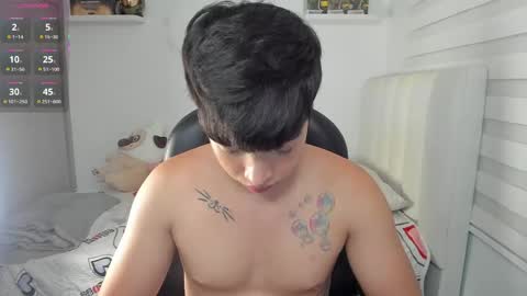 Snapshot of santy7u7 chatting on 05-16-26, 01:54 Mr. Santiago online show from 05-16-26, 01:54