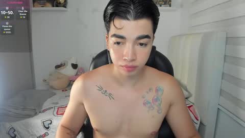 Snapshot of santy7u7 chatting on 05-19-26, 01:39 Mr. Santiago online show from 05-19-26, 01:39