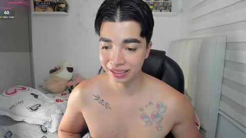 Snapshot of santy7u7 chatting on 05-23-26, 01:37 Mr. Santiago online show from 05-23-26, 01:37