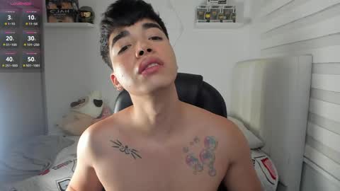 Snapshot of santy7u7 chatting on 05-27-26, 01:41 Mr. Santiago online show from 05-27-26, 01:41