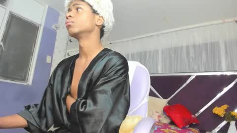 Snapshot of santy_bigcock_01 chatting on 12-18-25, 11:49 santy online show from 12-18-25, 11:49