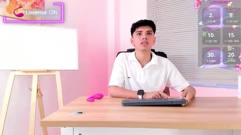 Santiago Carrington online show from 03-23-26, 08:02