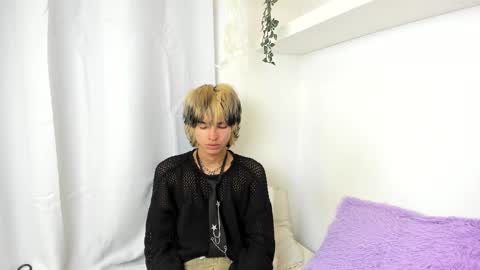 kitty online show from 12-19-24, 05:29