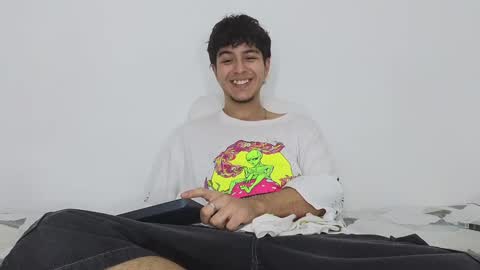 Snapshot of santybig18 chatting on 01-07-25, 05:43 santybig18 online show from 01-07-25, 05:43