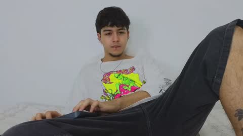 Snapshot of santybig18 chatting on 01-30-25, 12:07 santybig18 online show from 01-30-25, 12:07